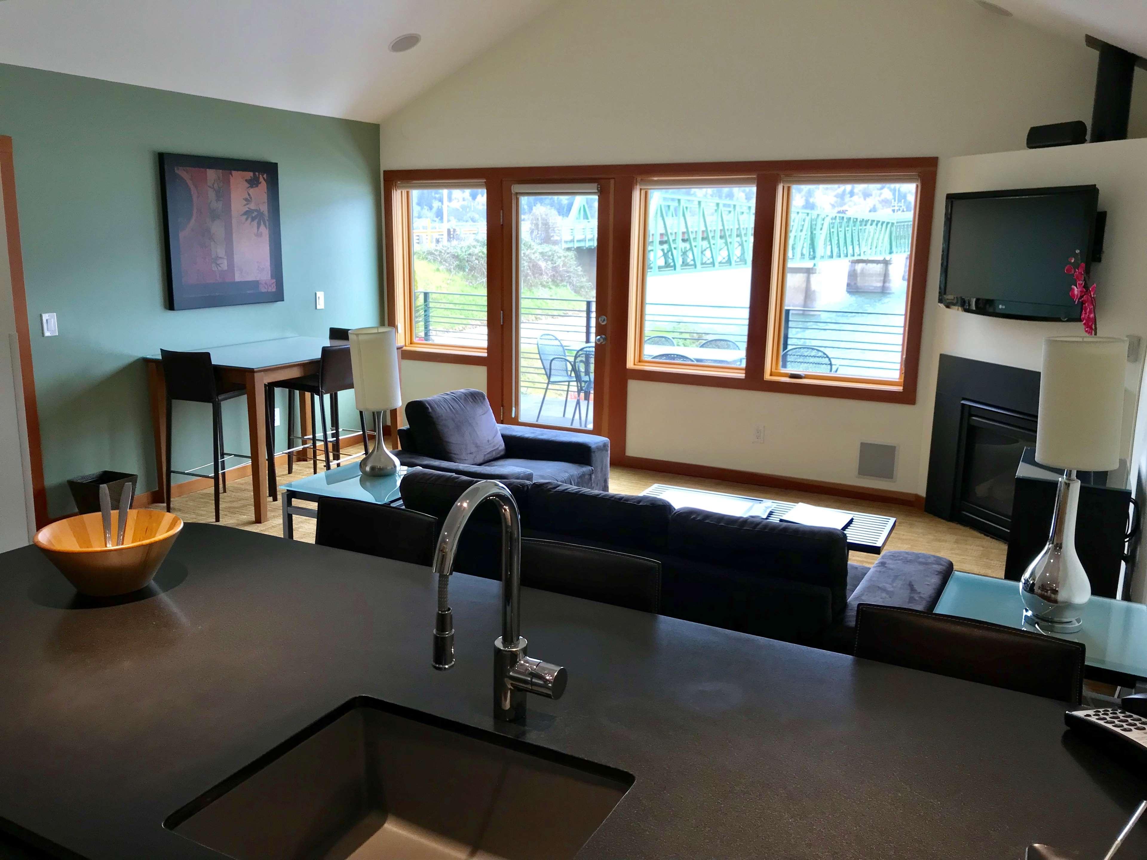 Best Western Plus Hood River Inn Ngoại thất bức ảnh